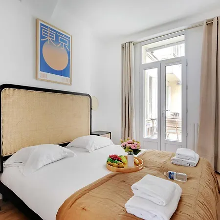 Spacious - 2br-4p - Place De Clichy * Parigi